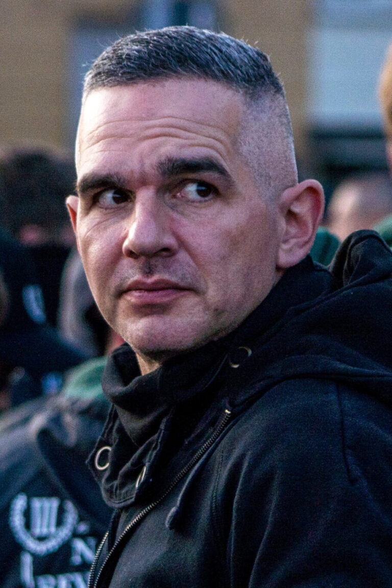 Portraitaufnahme einer Person.