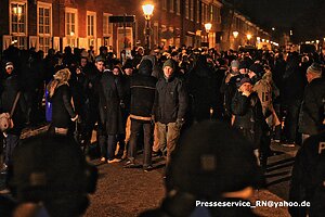 Eine abendliche rechte Demonstration.